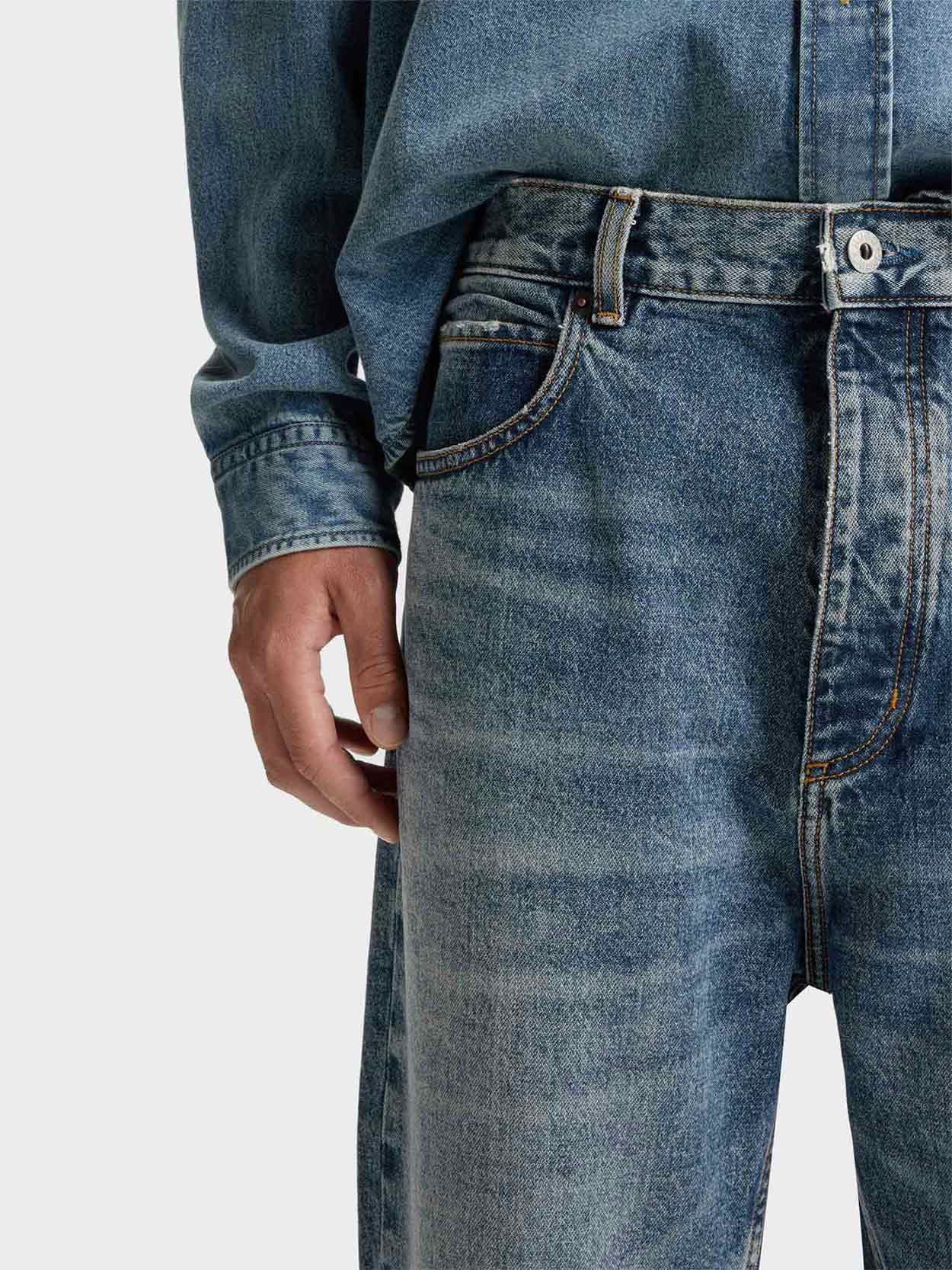 medium blue