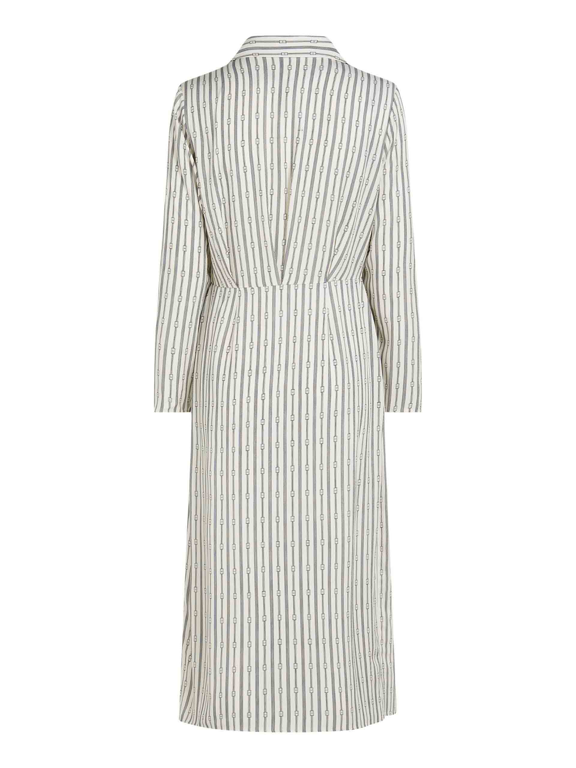 Ivory/navy