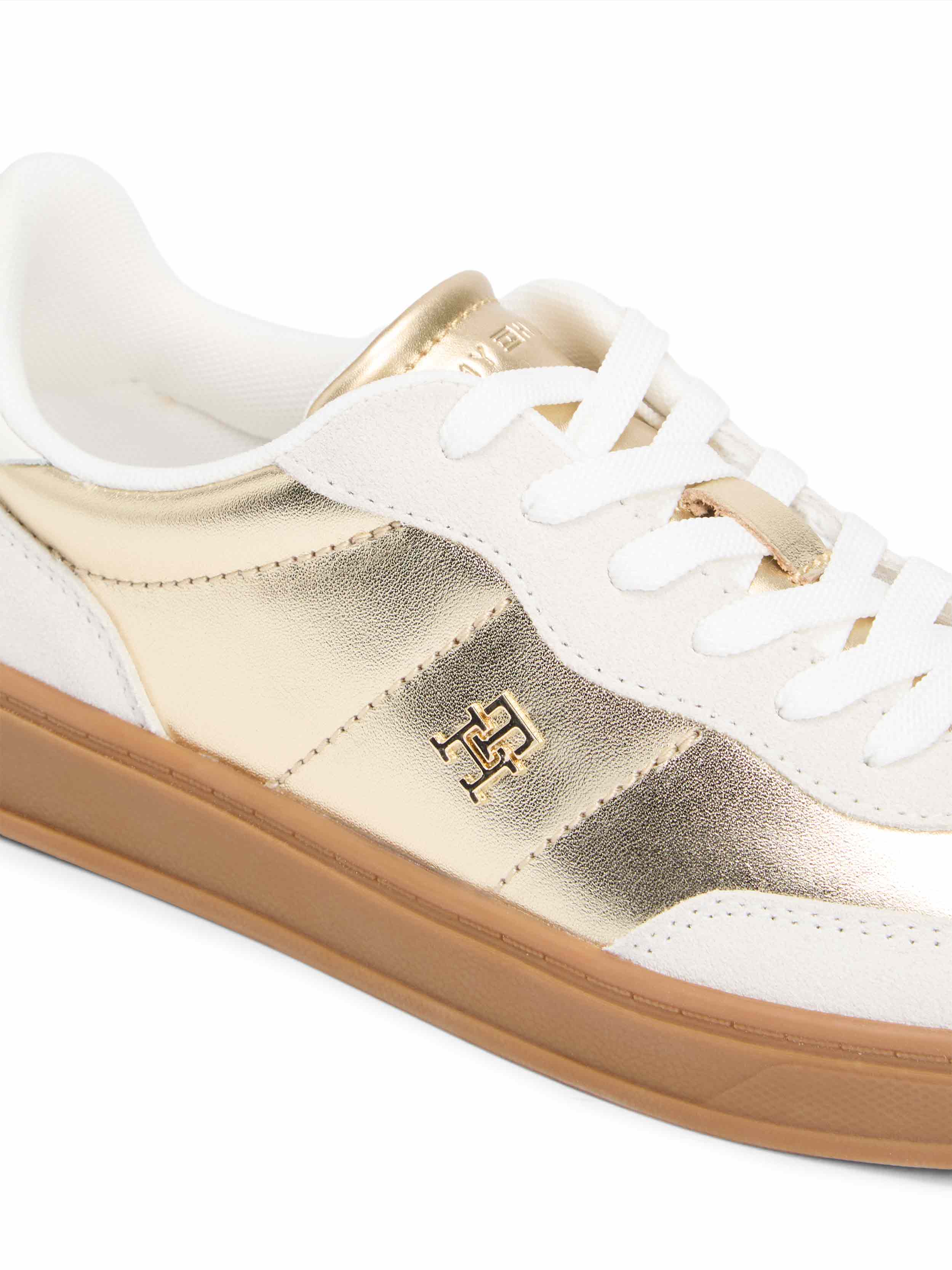 WHITE/GOLD