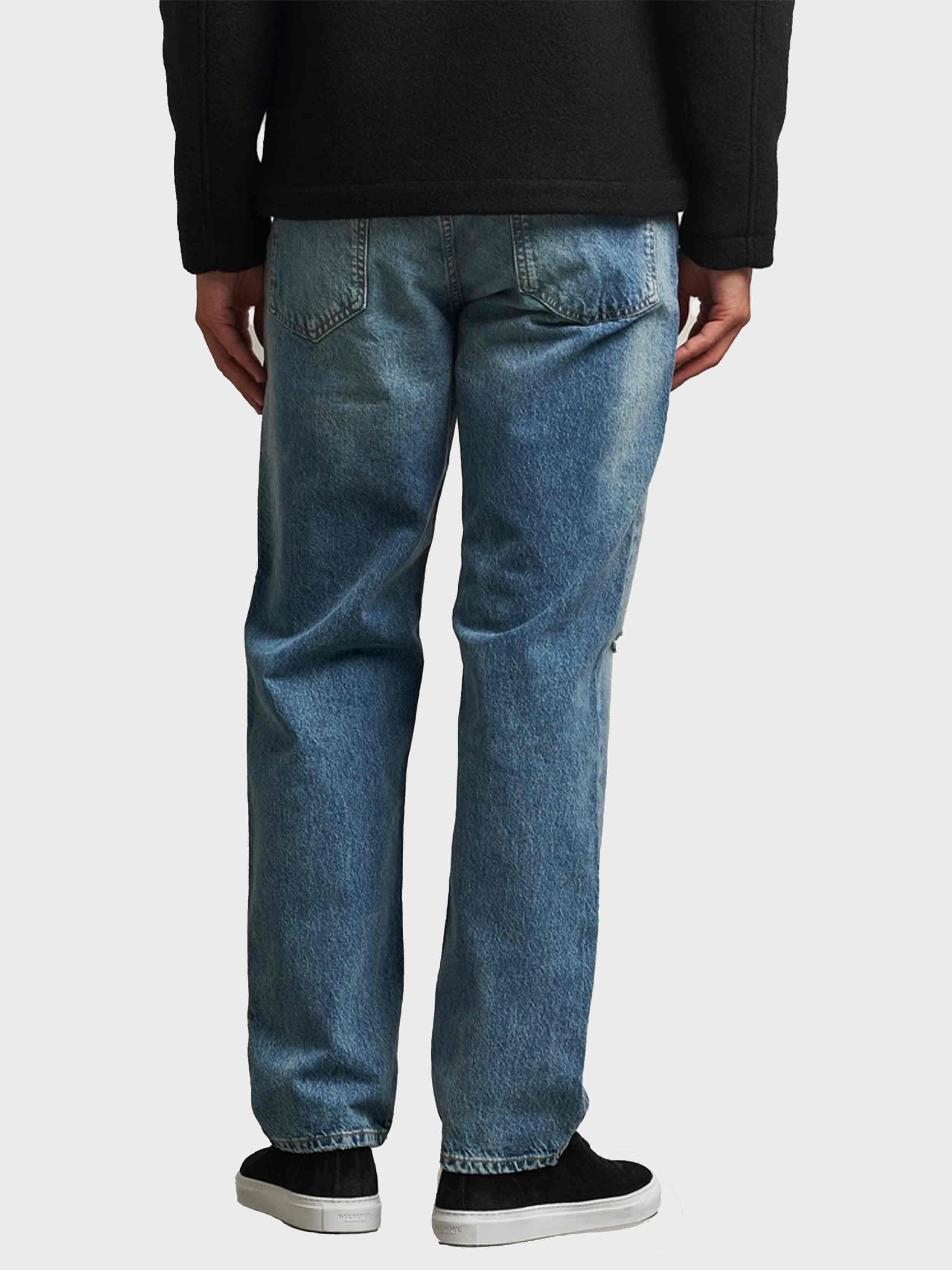 medium blue