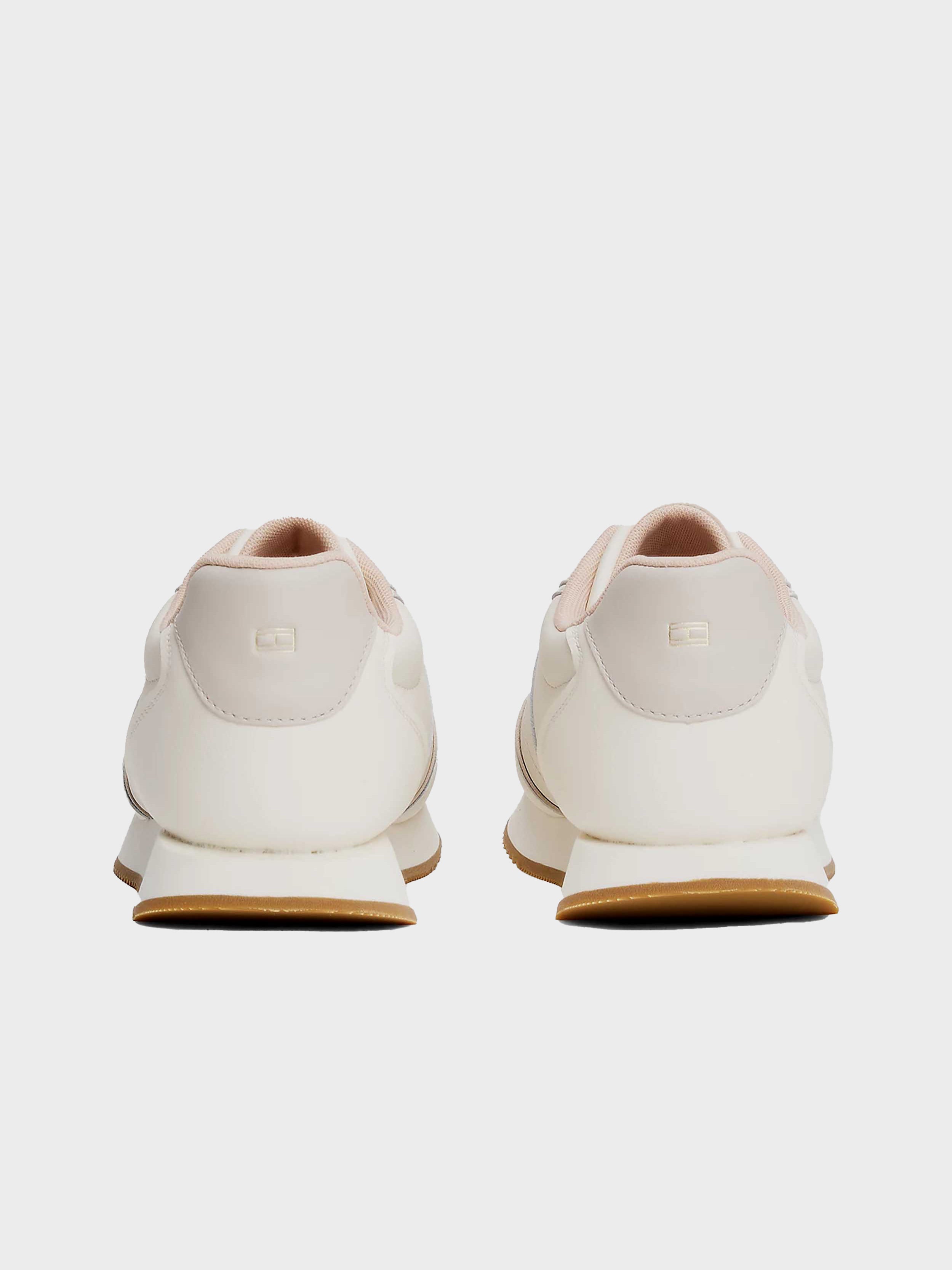 White/Ivory Petal