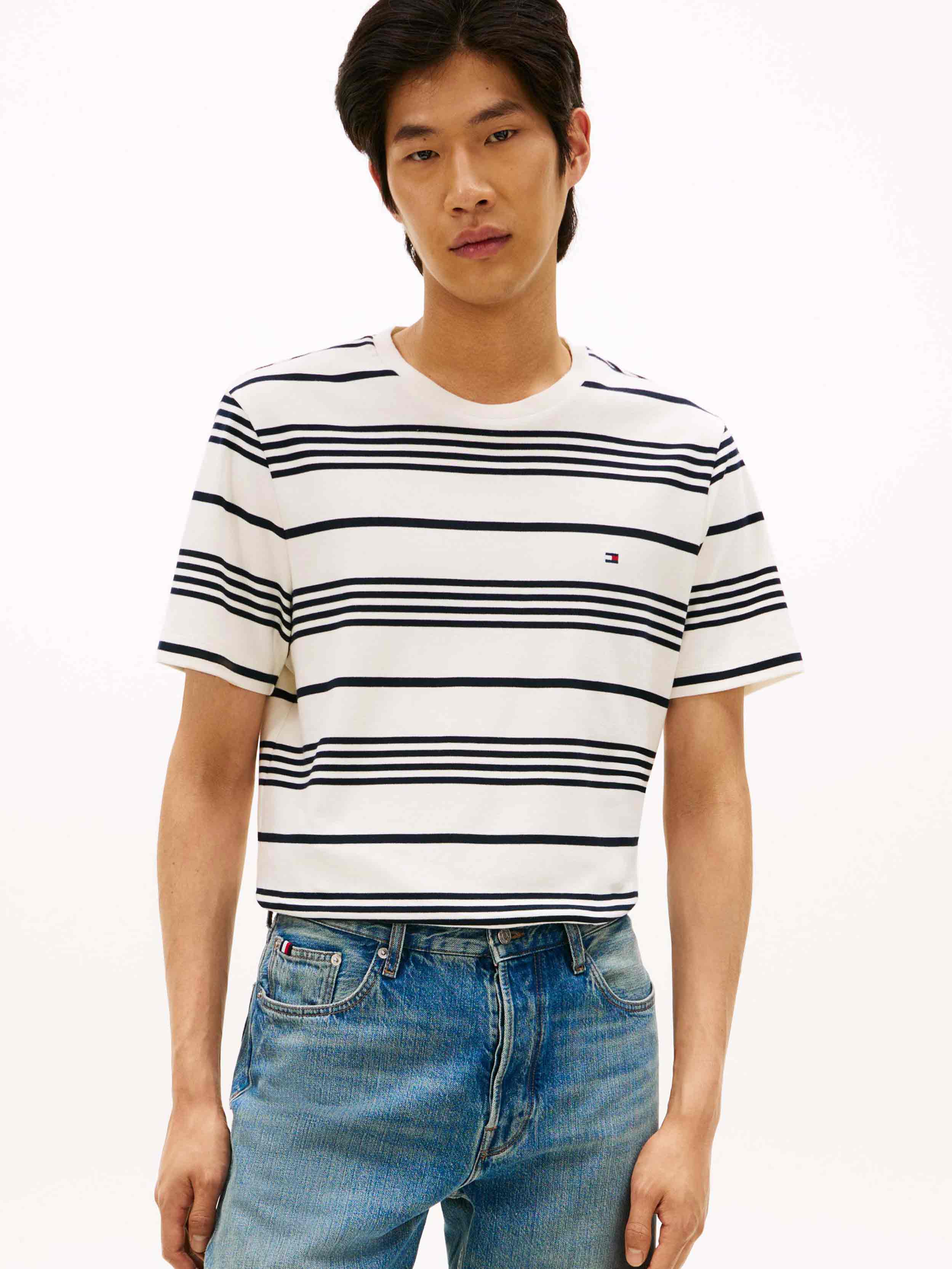 Ivory/navy