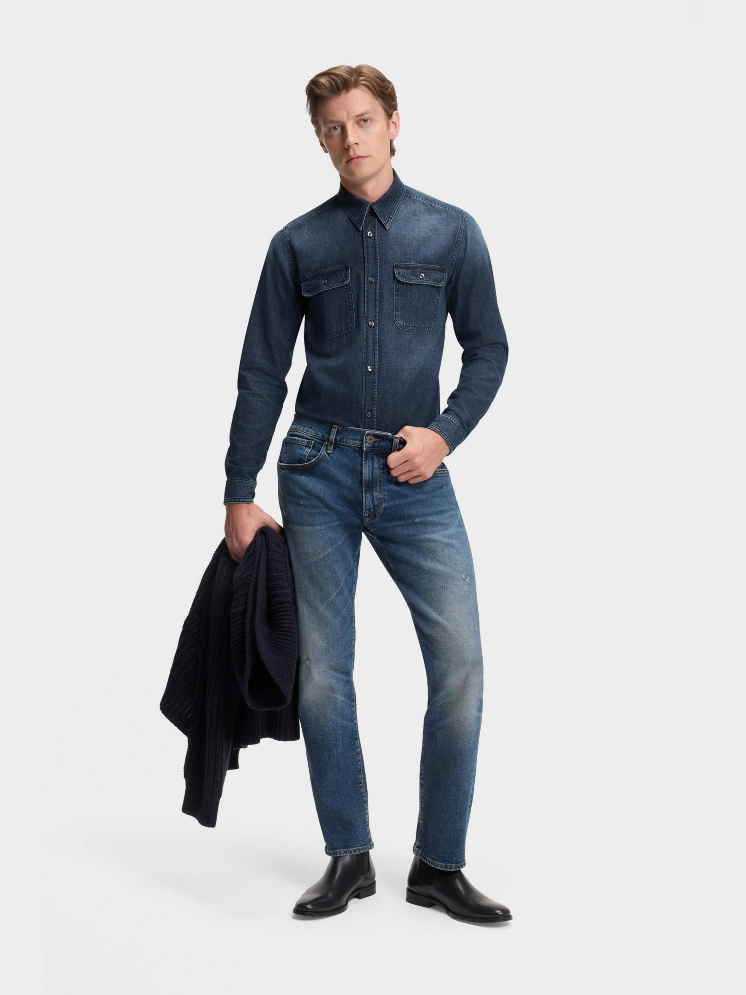 medium blue