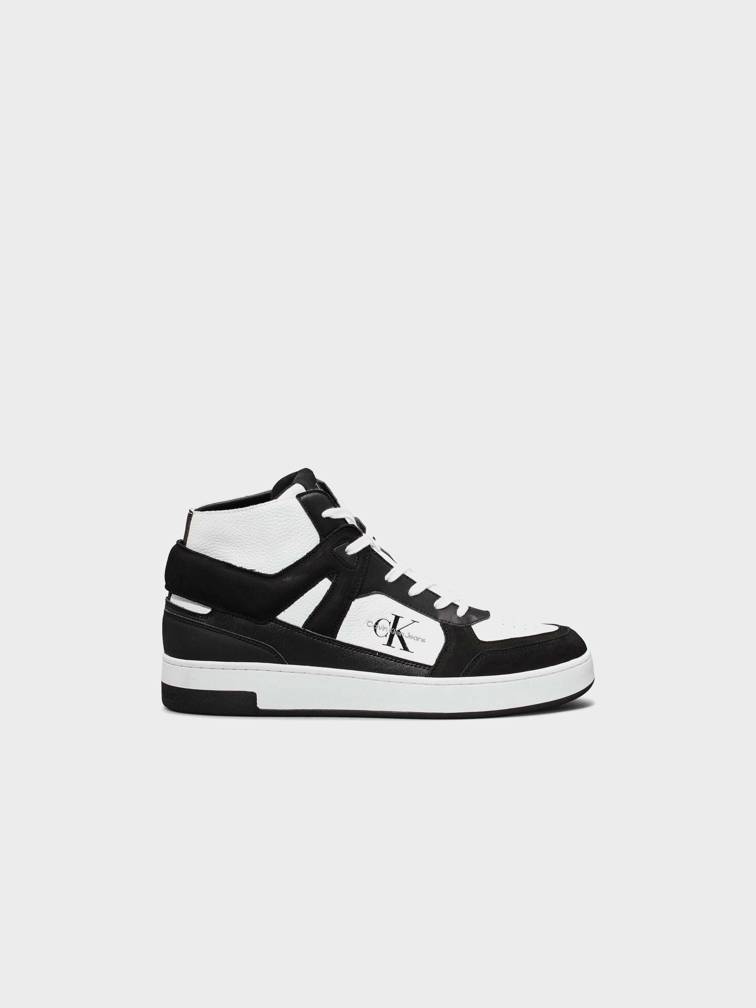 black/white