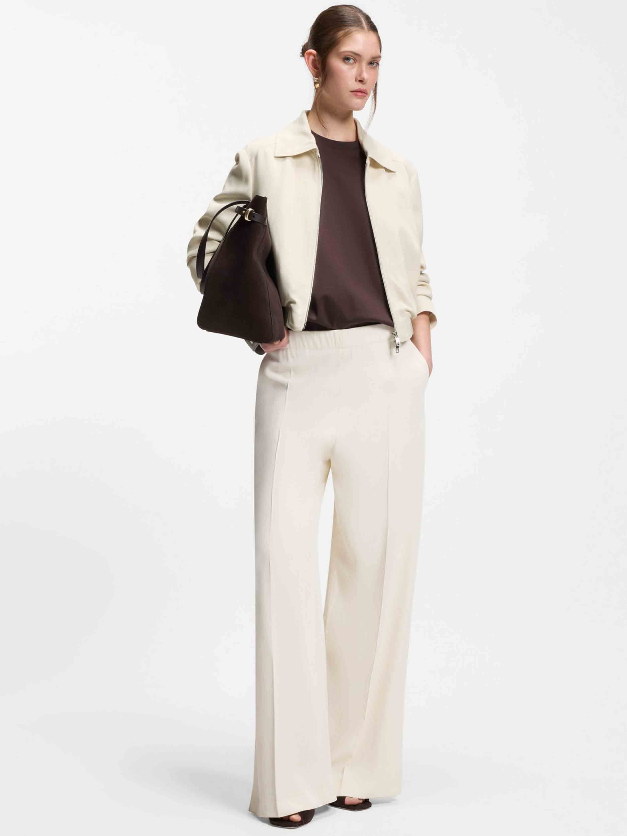 Open Beige