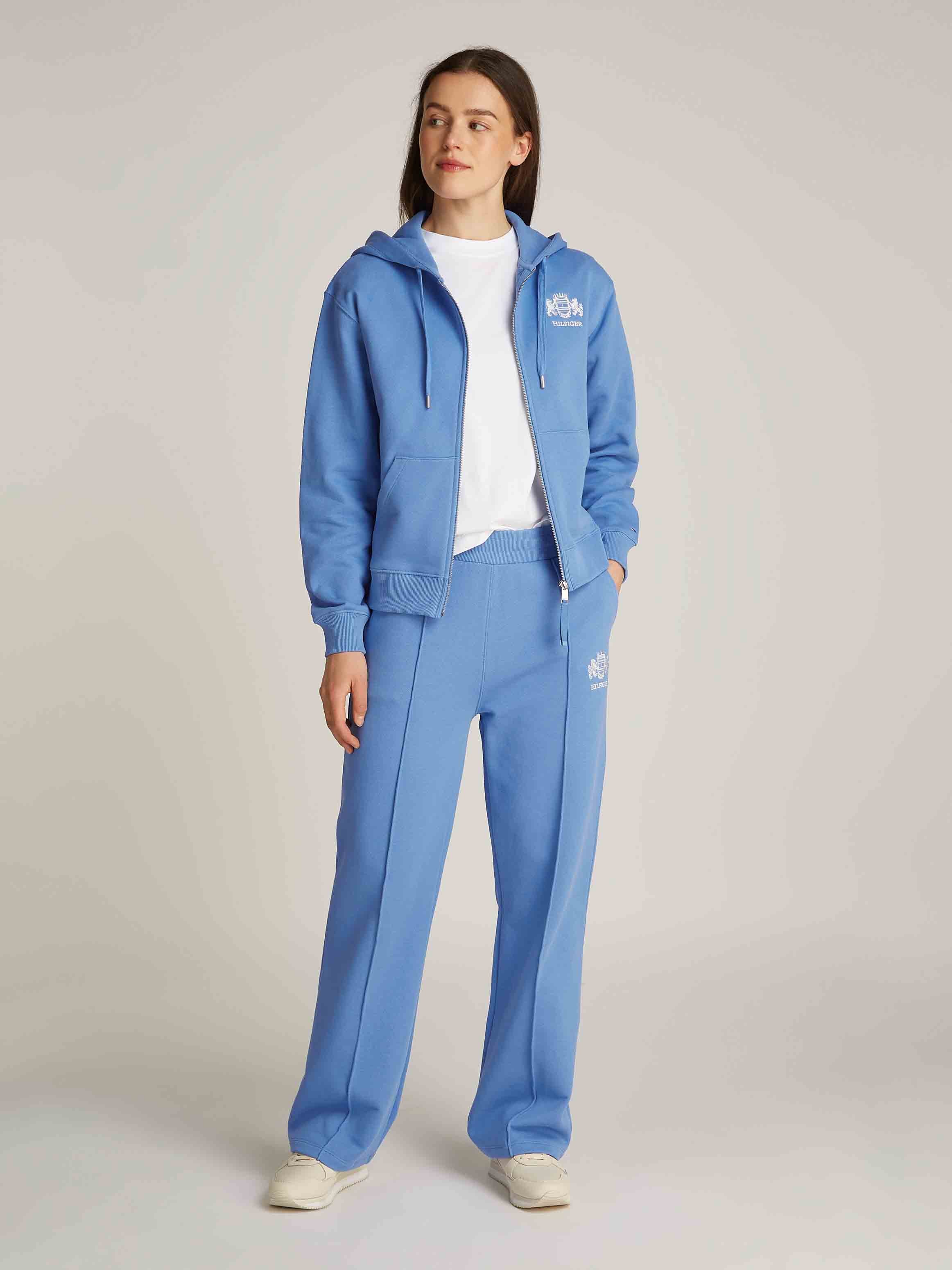 medium blue