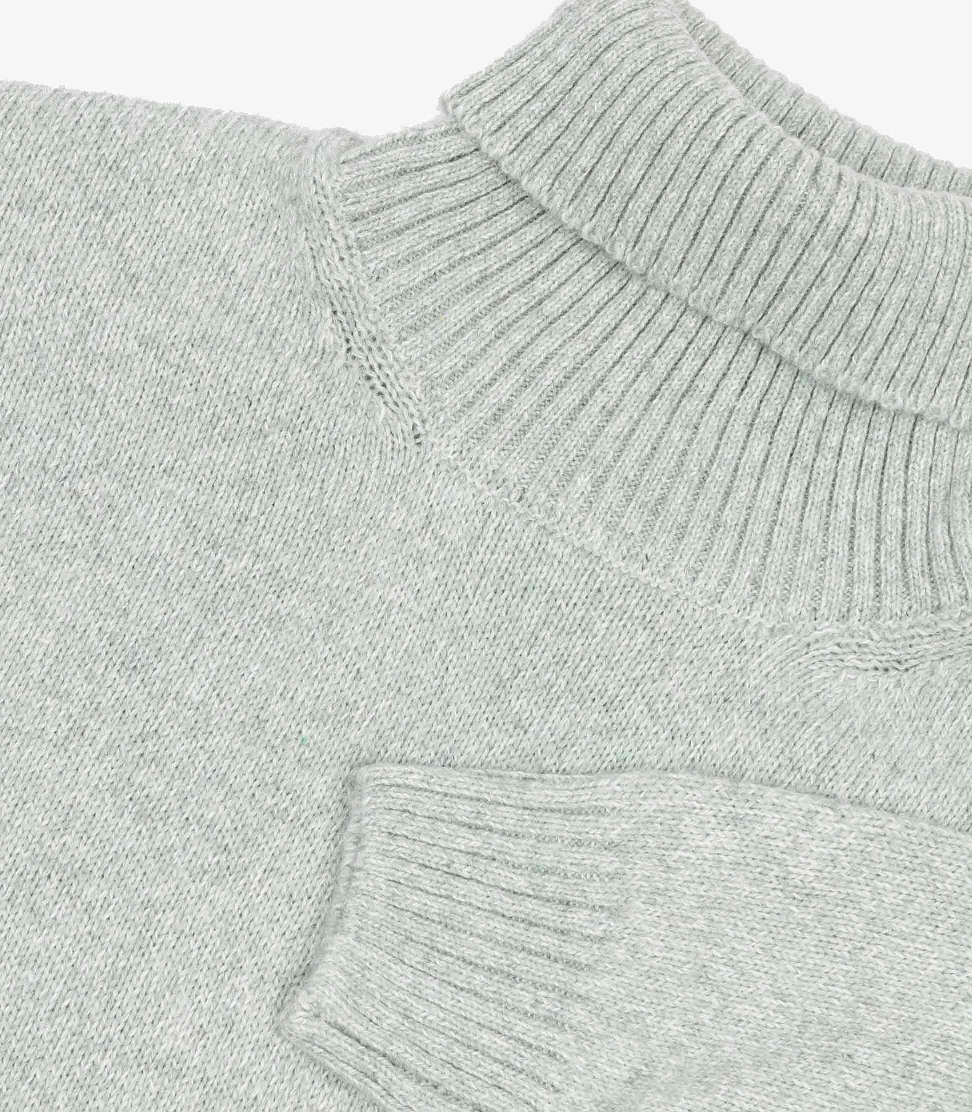 Light/Pastel Green