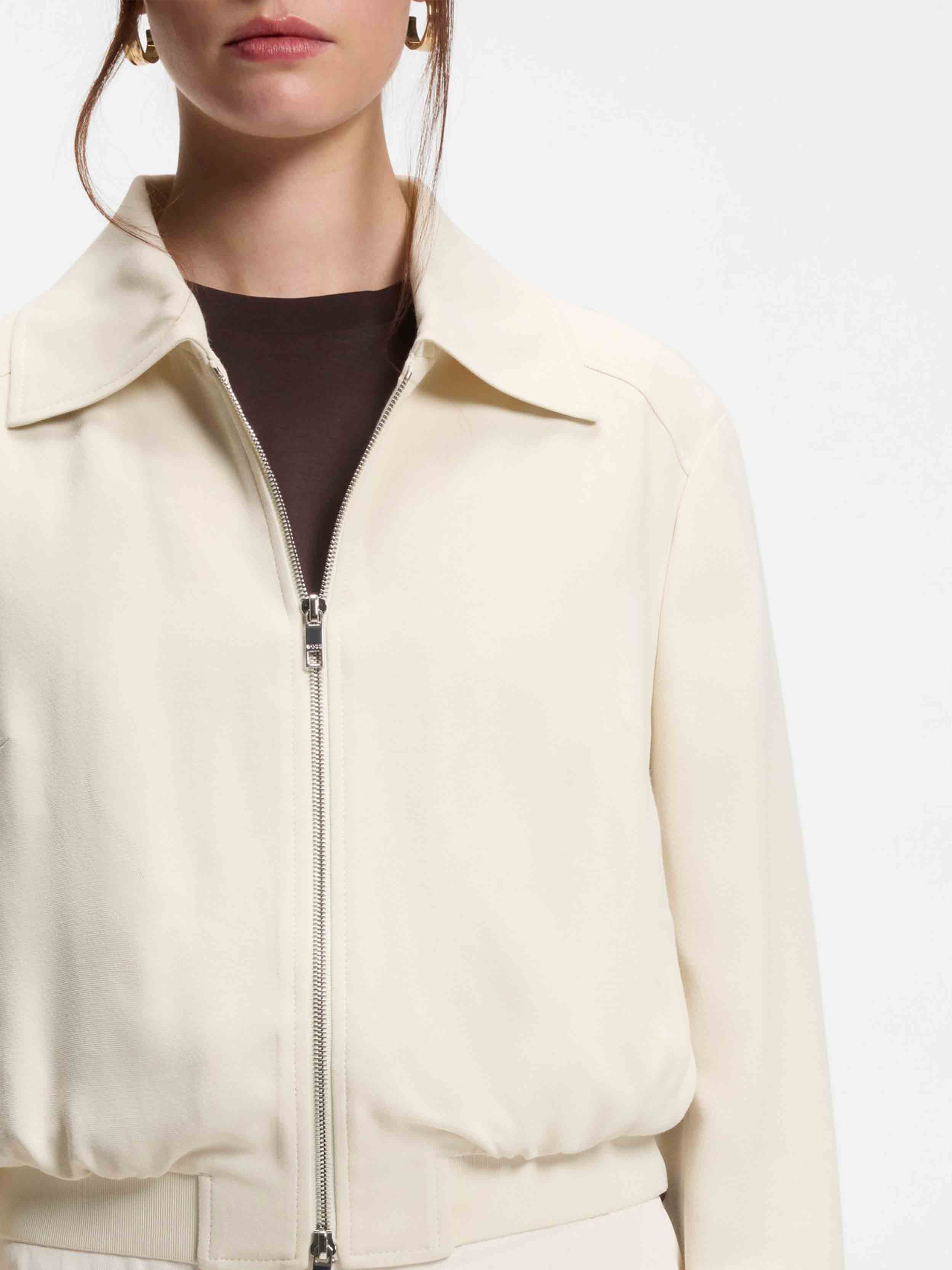 Open Beige