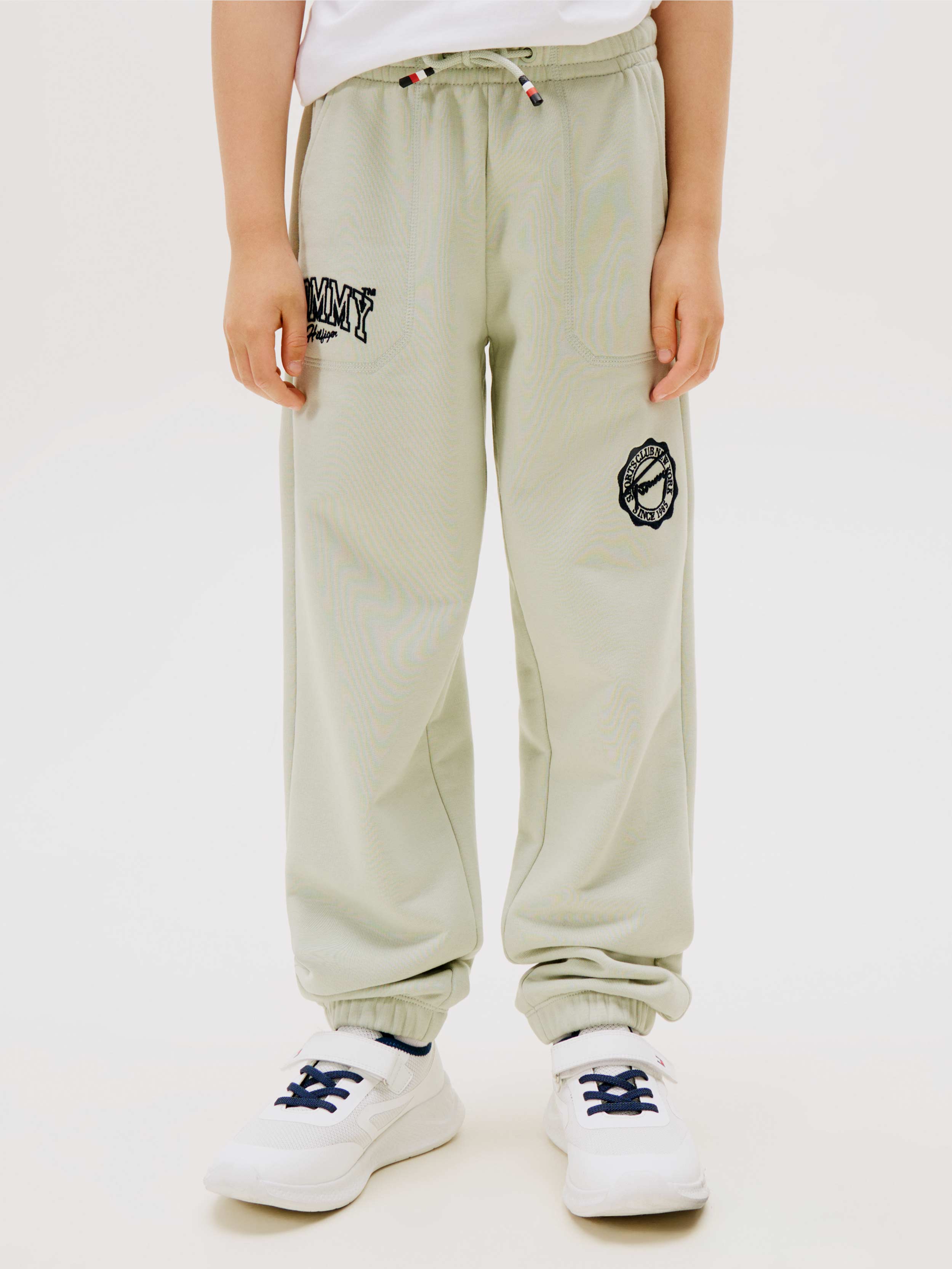 Light/Pastel Green
