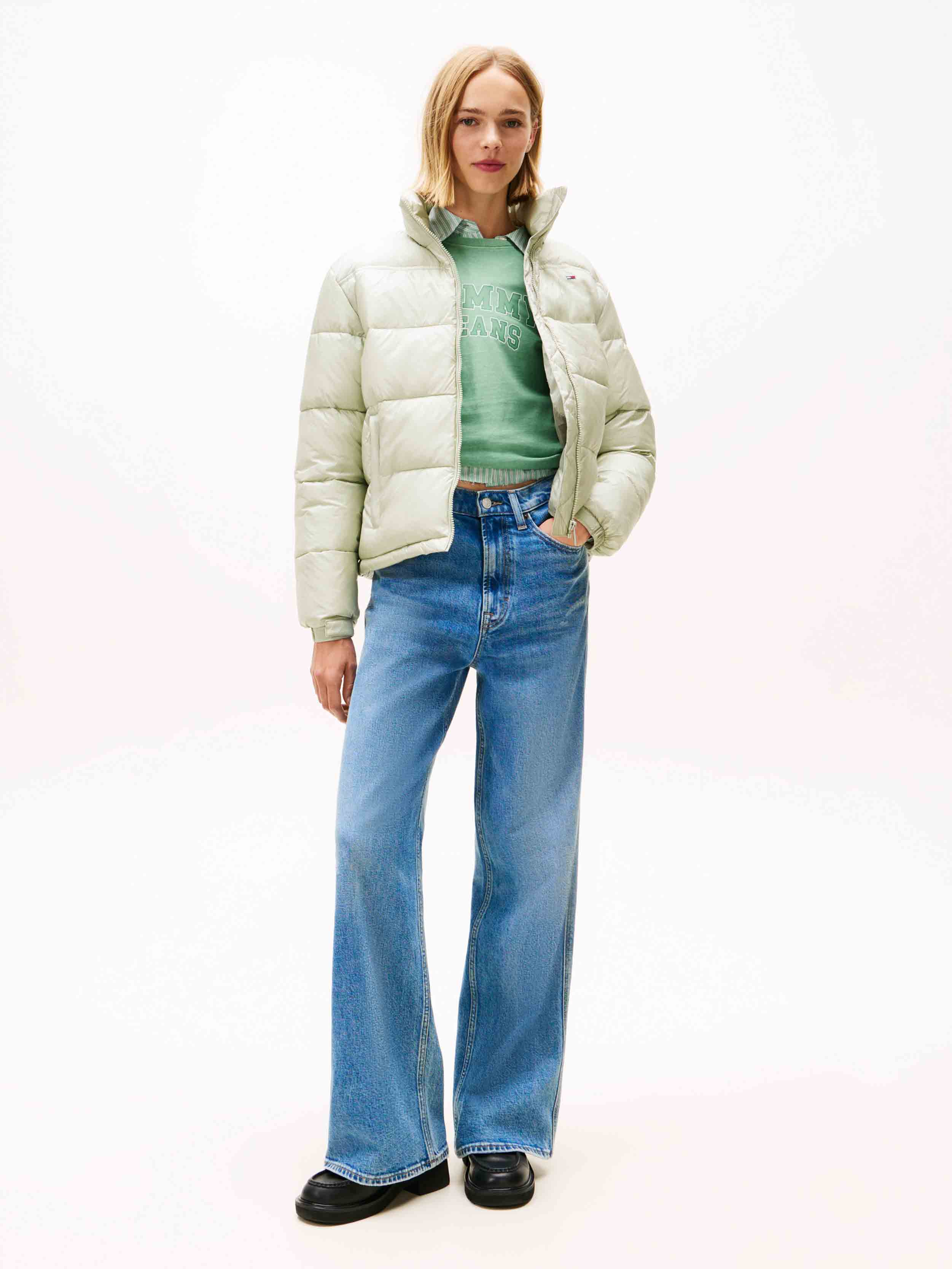 Light/Pastel Green