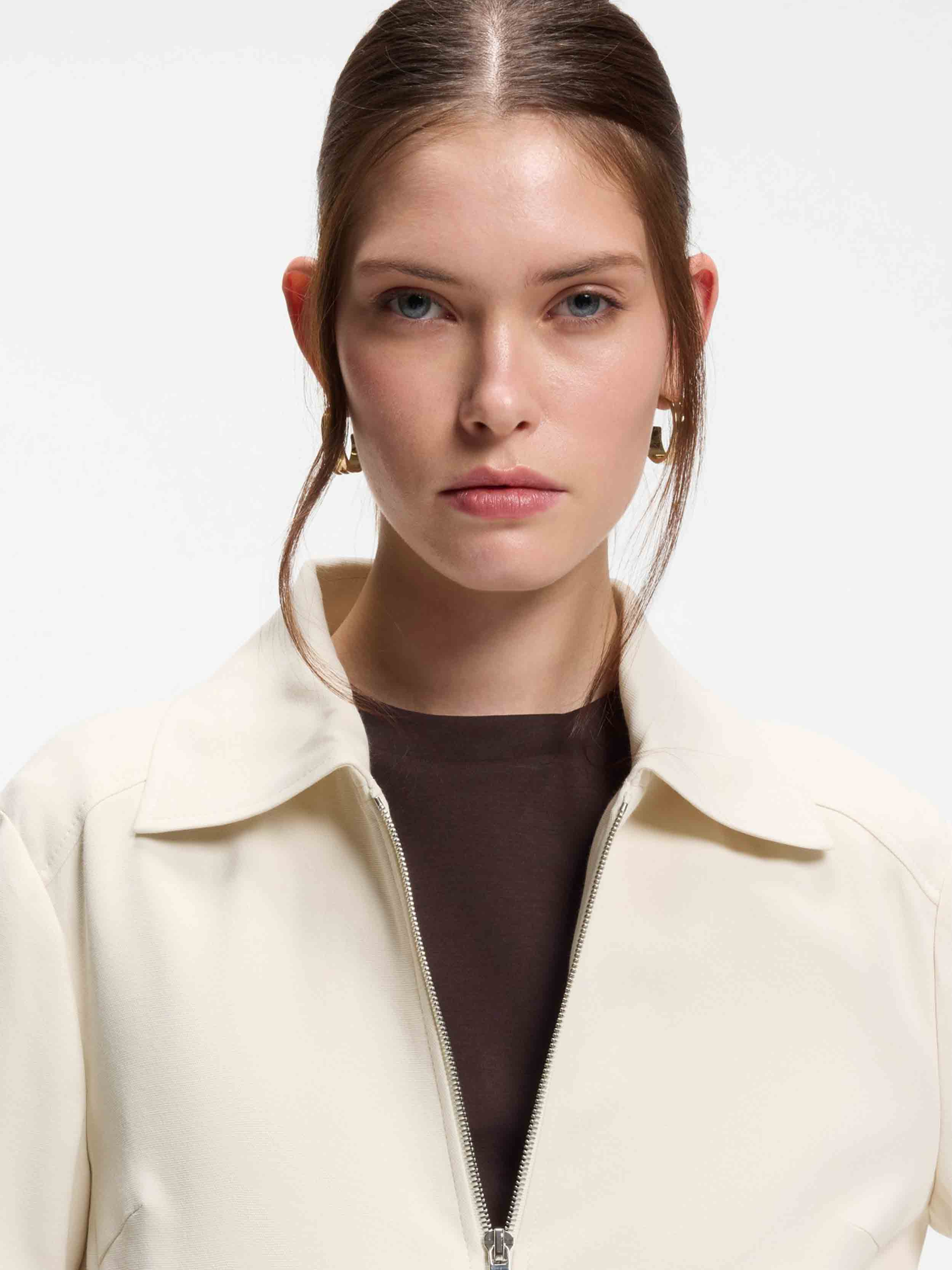 Open Beige