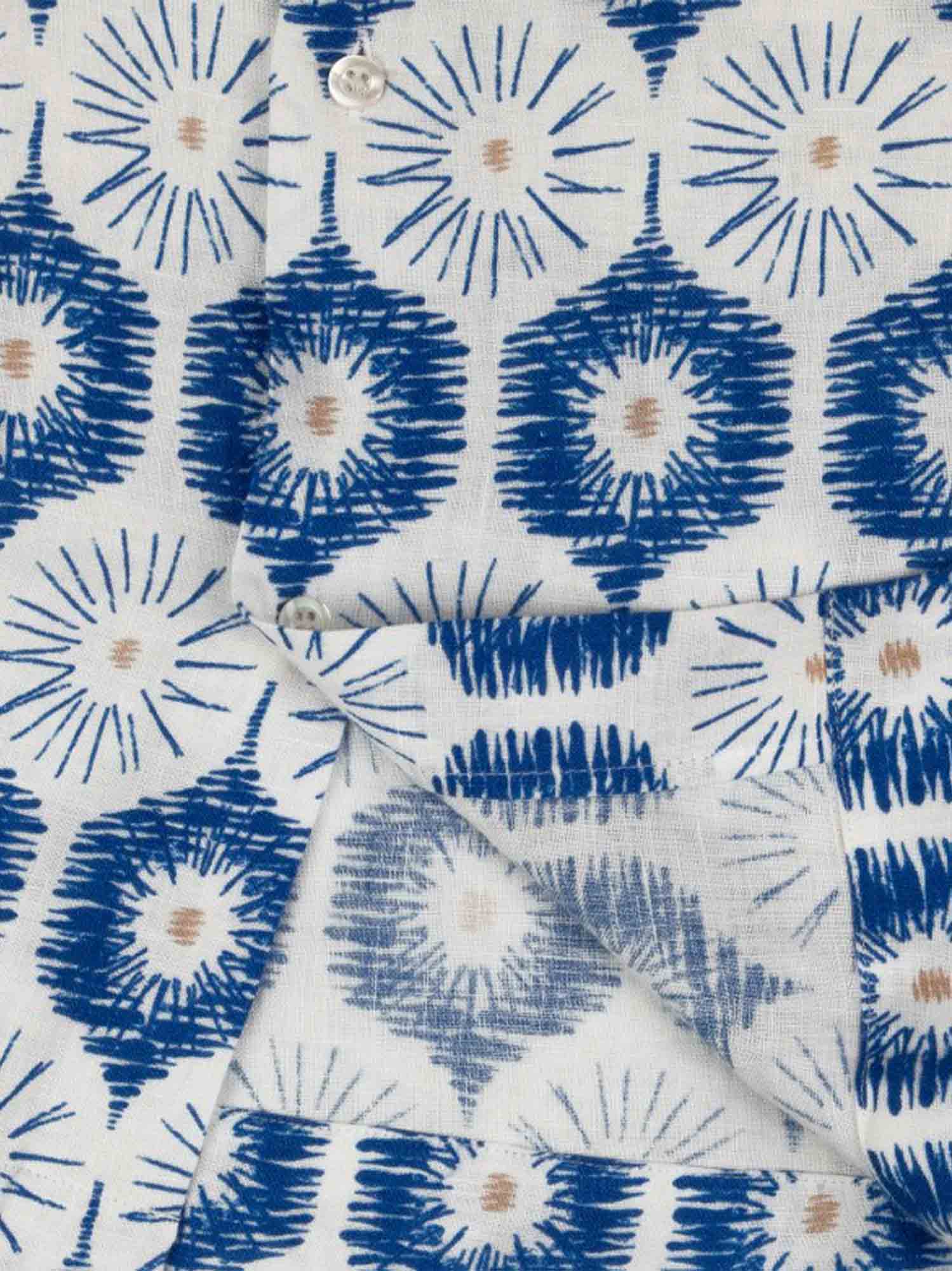 Blue / White