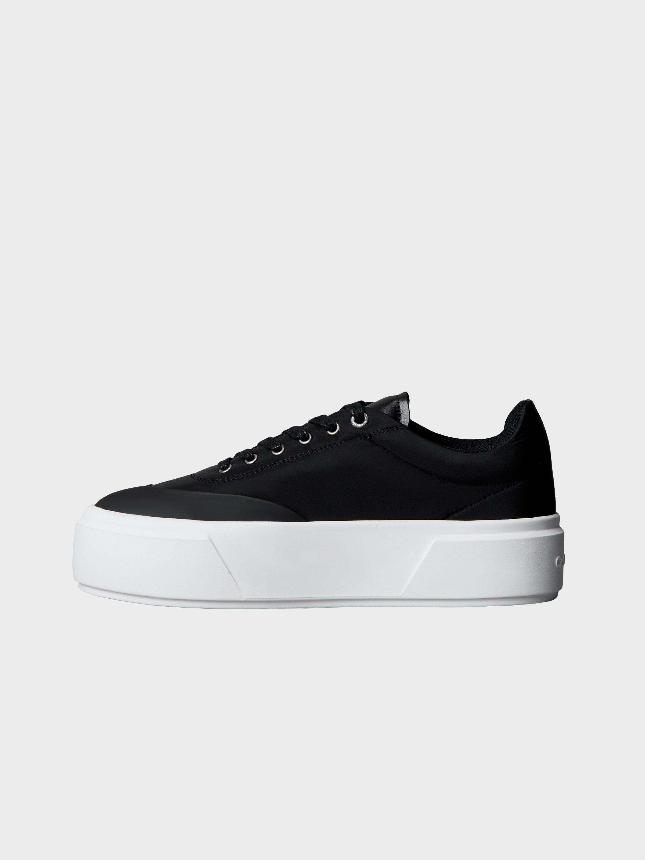 black/white