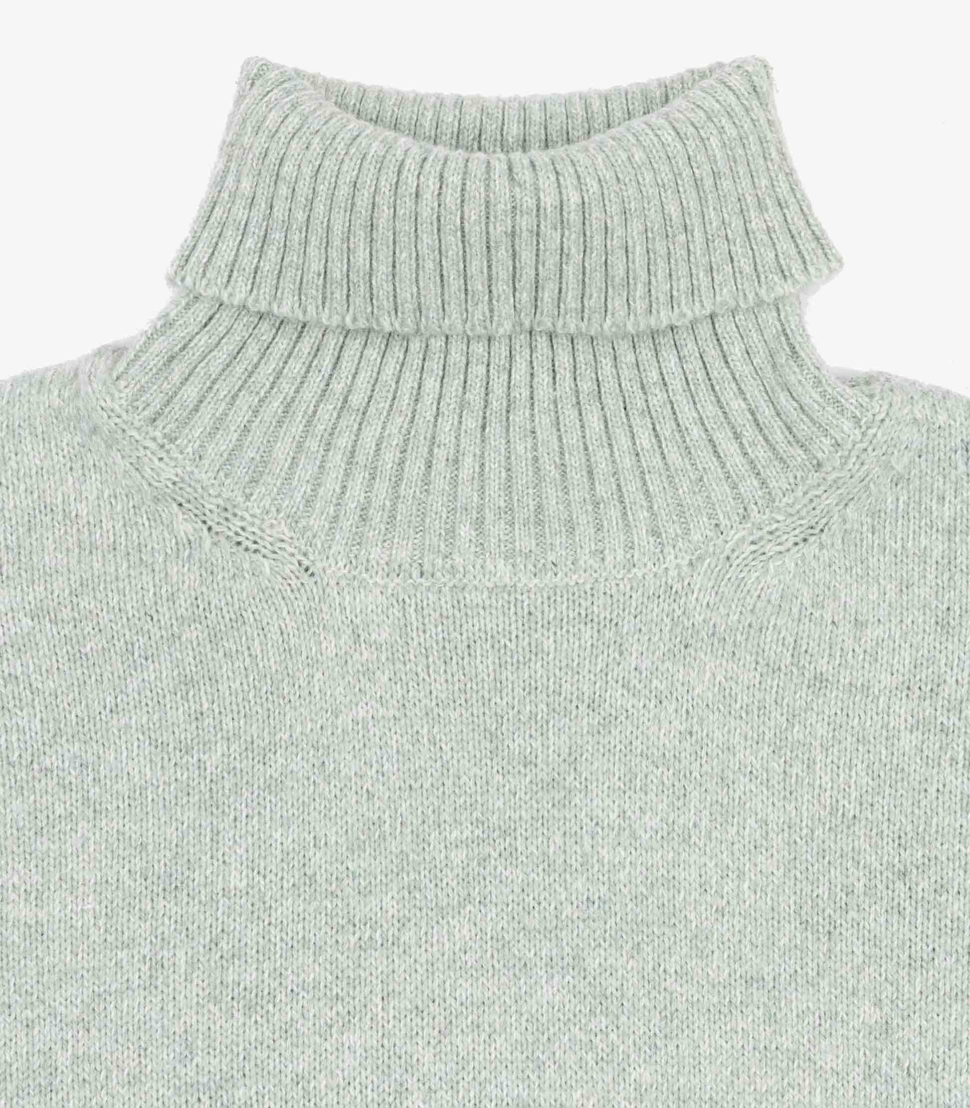 Light/Pastel Green