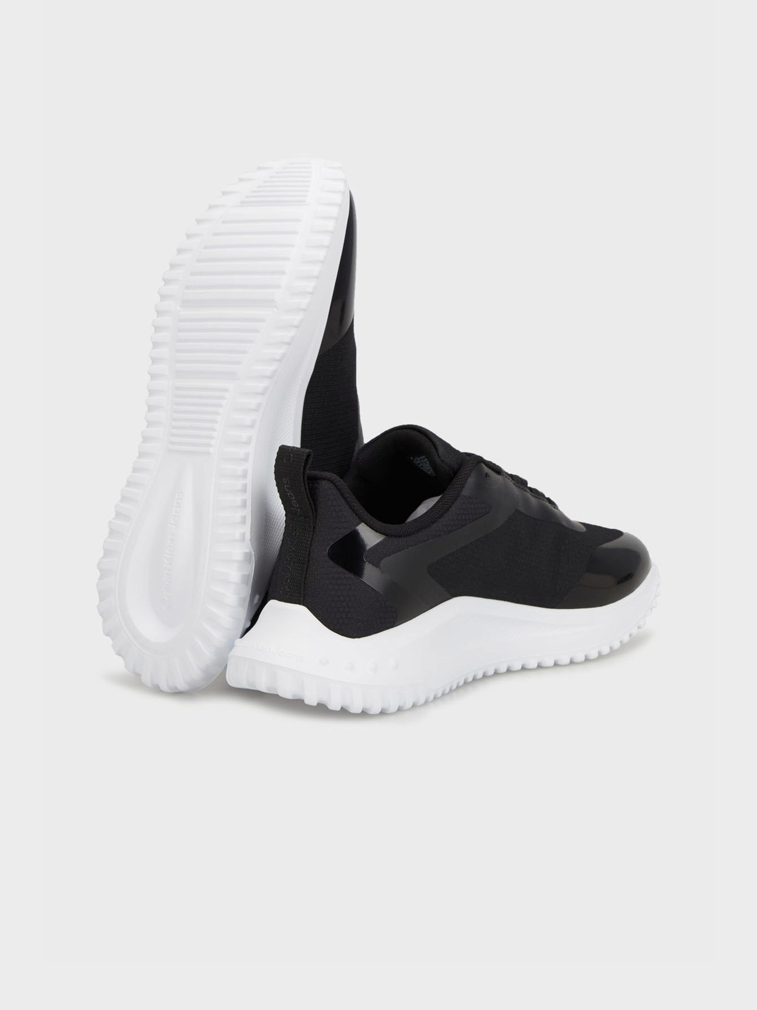 black/white