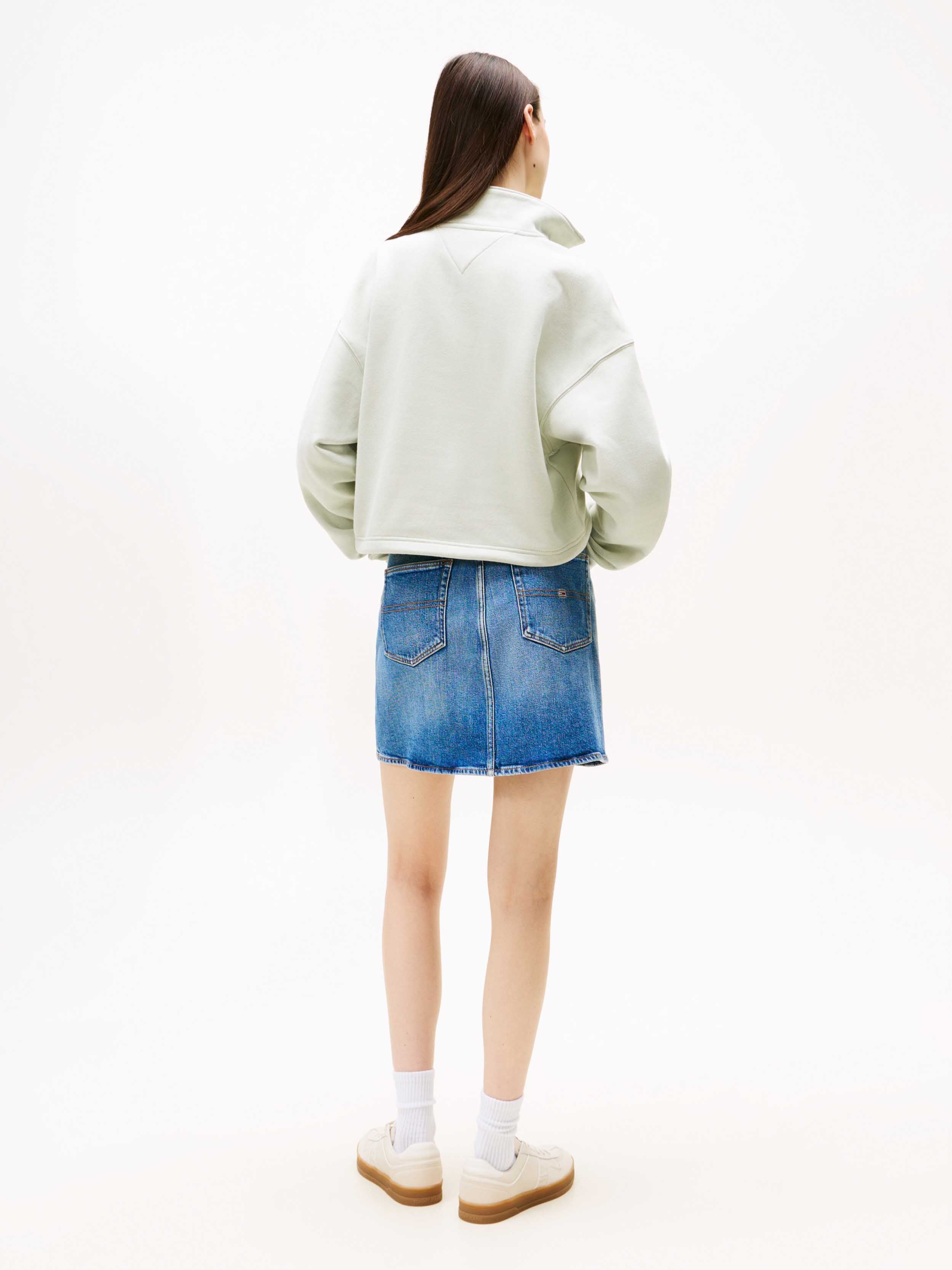 Light/Pastel Green