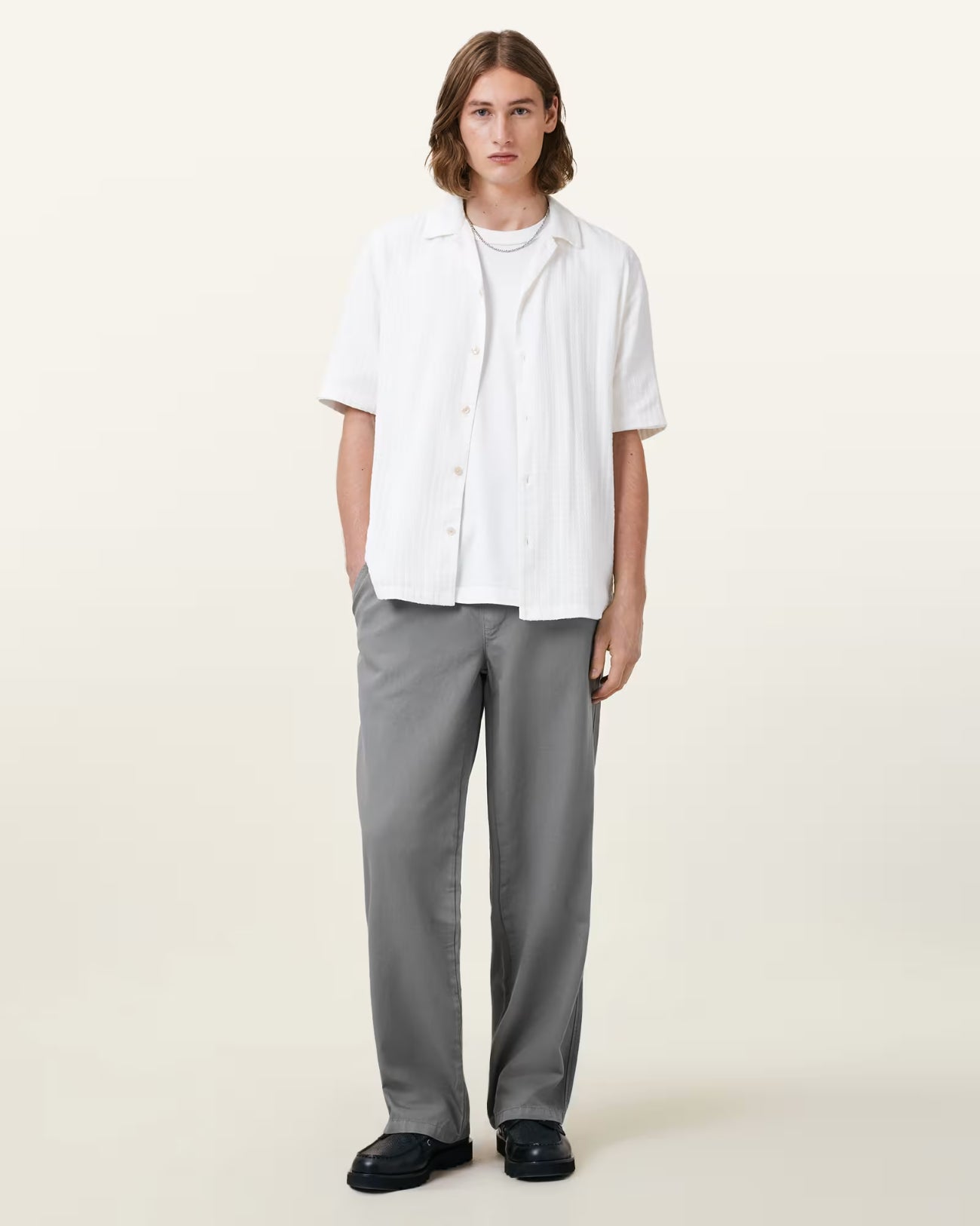 Pillar grey