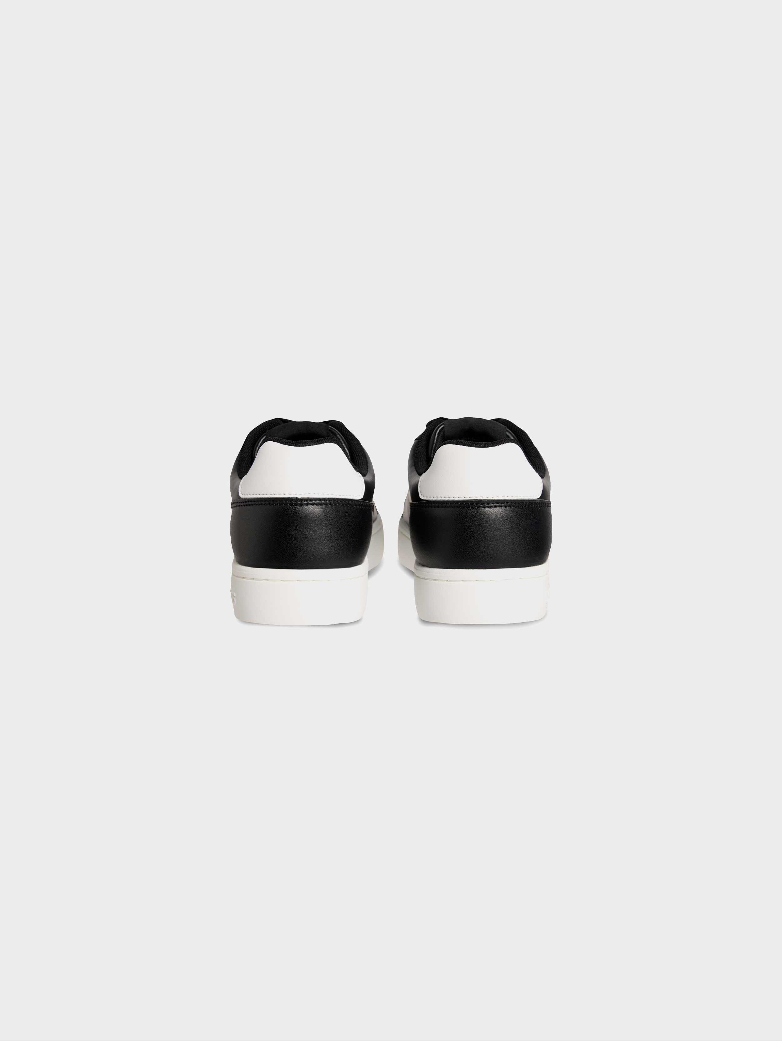 black/white