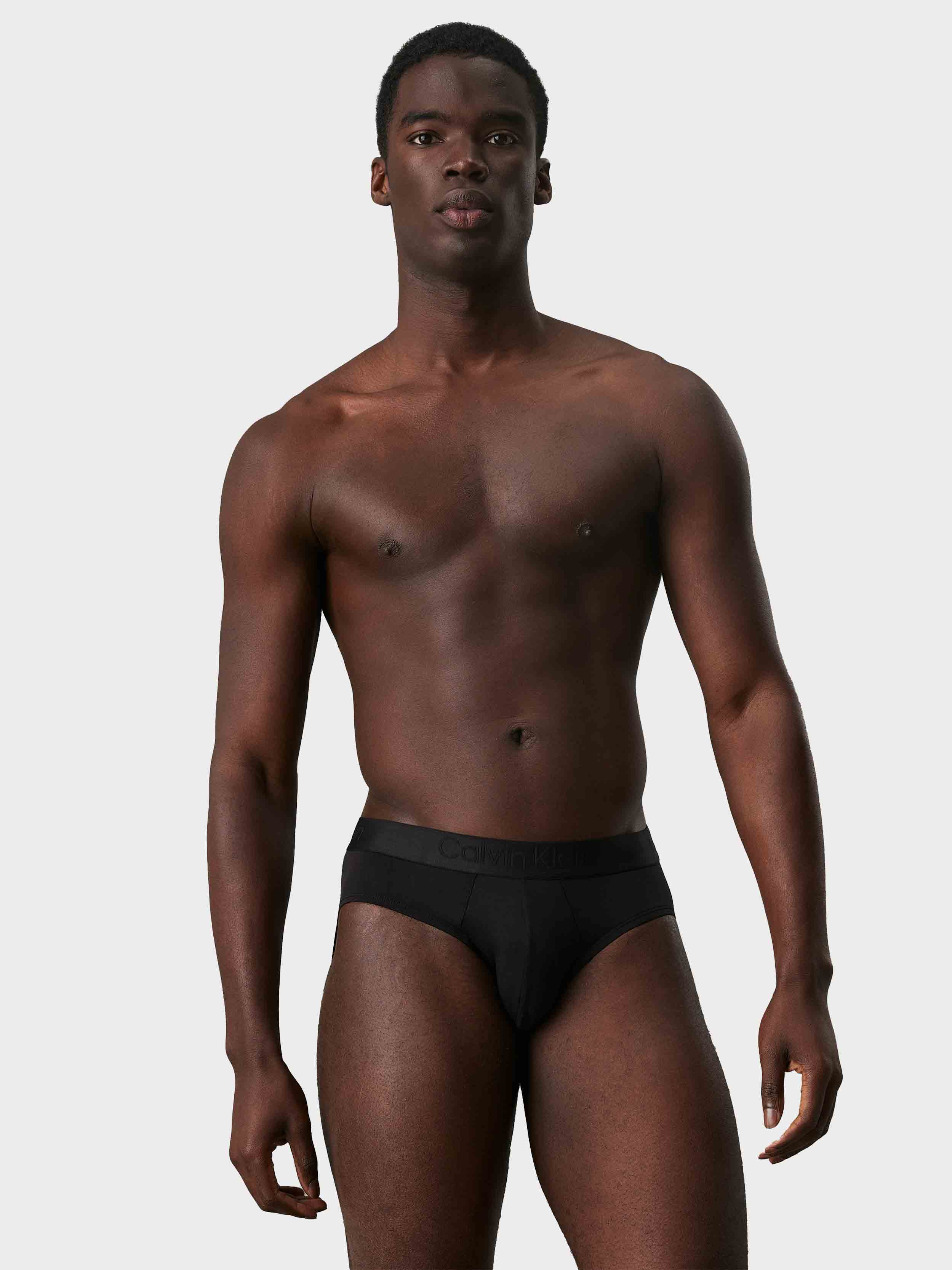 black/black/black