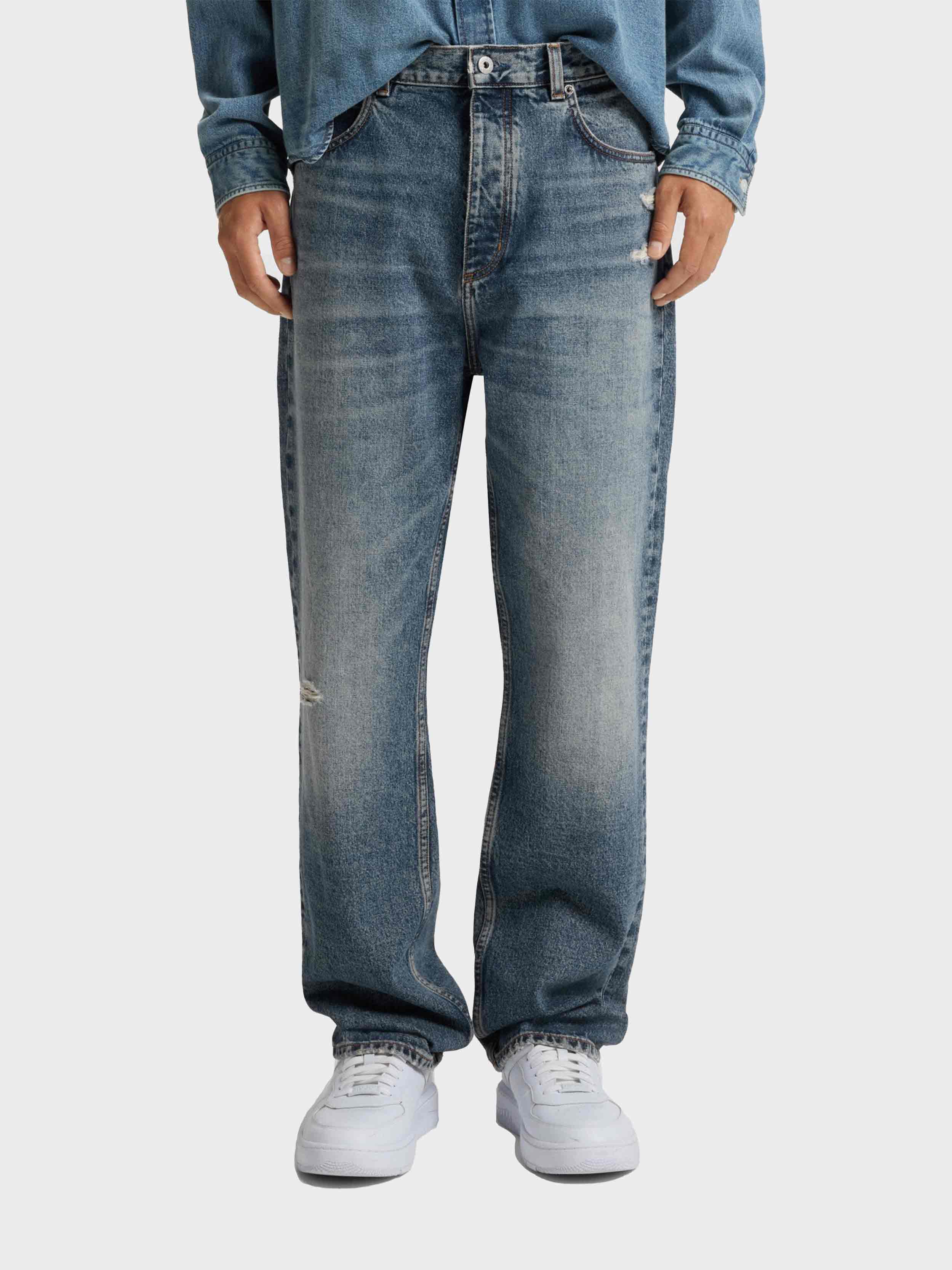 medium blue