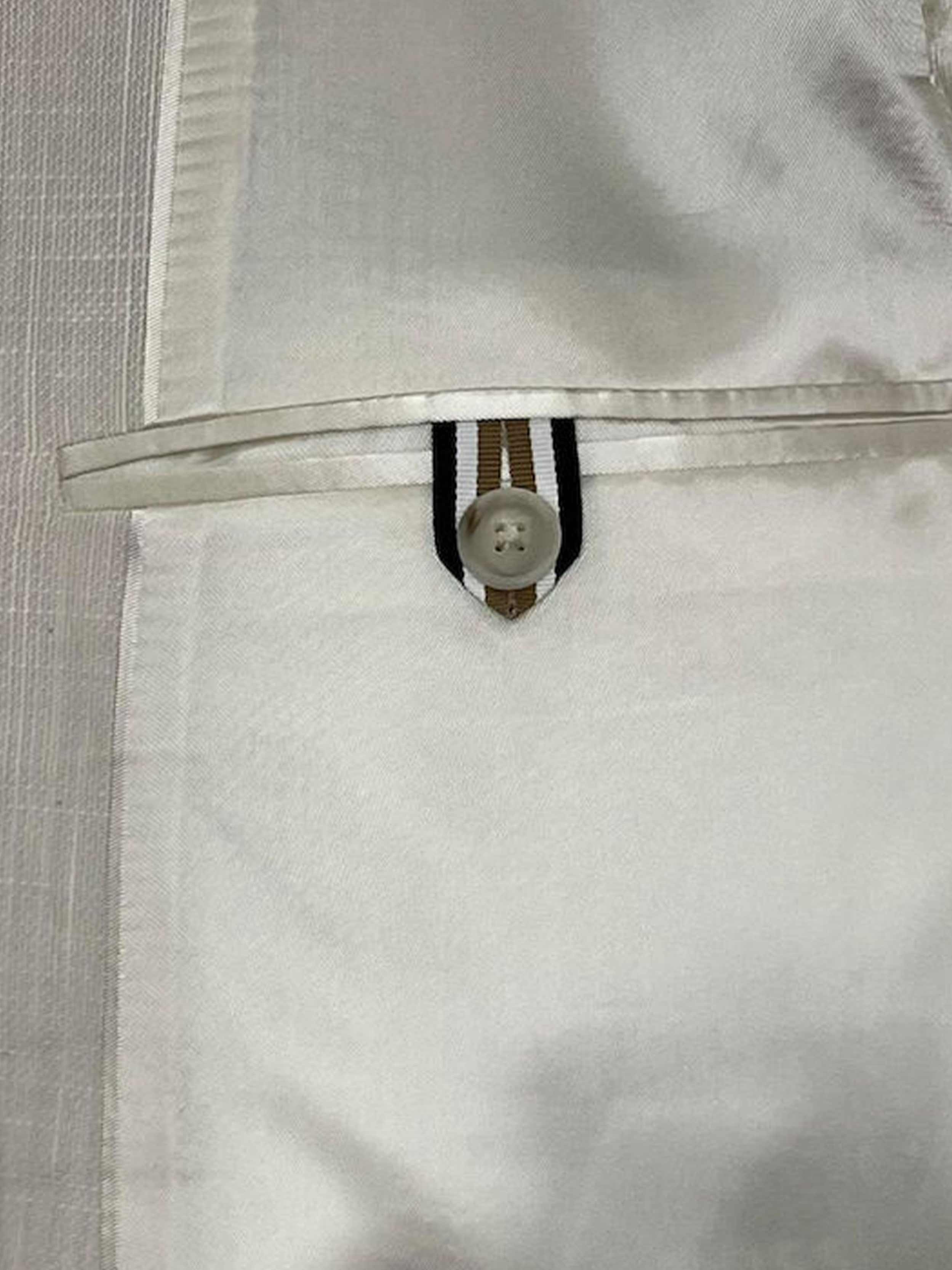 Open Beige