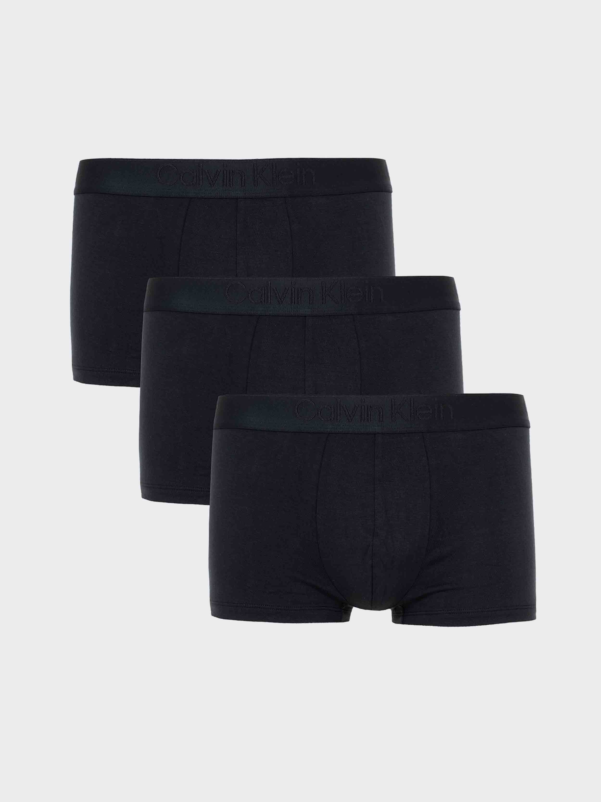 black/black/black