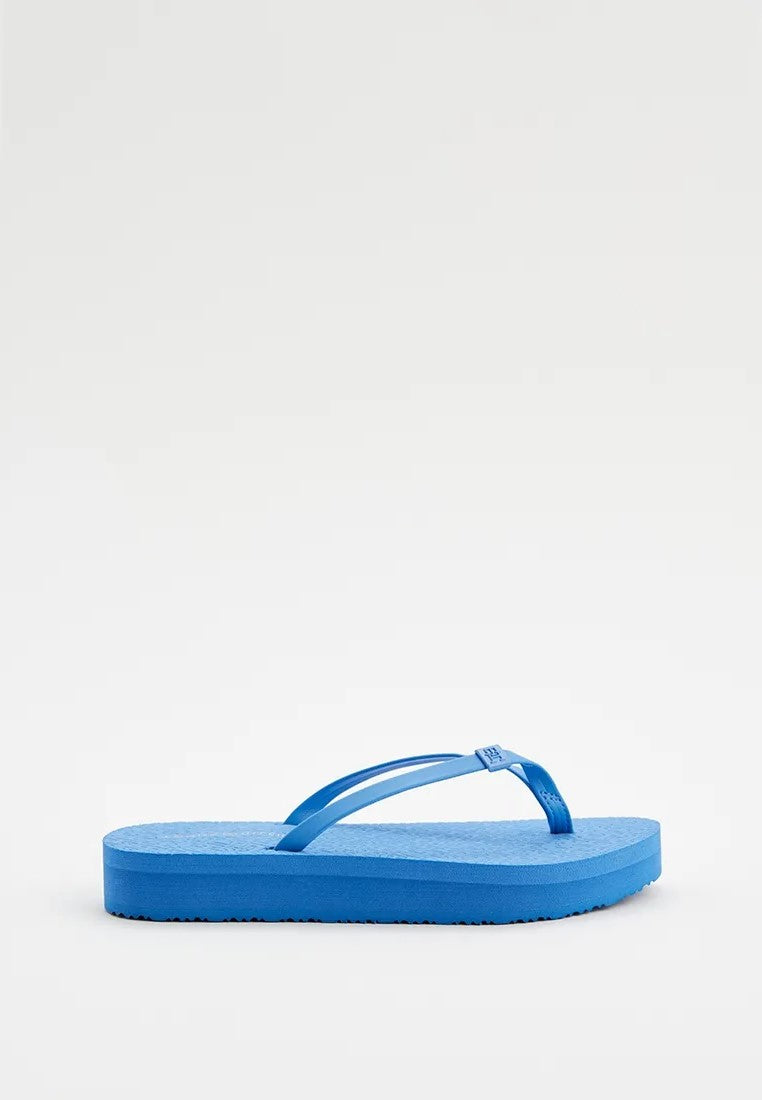 medium blue