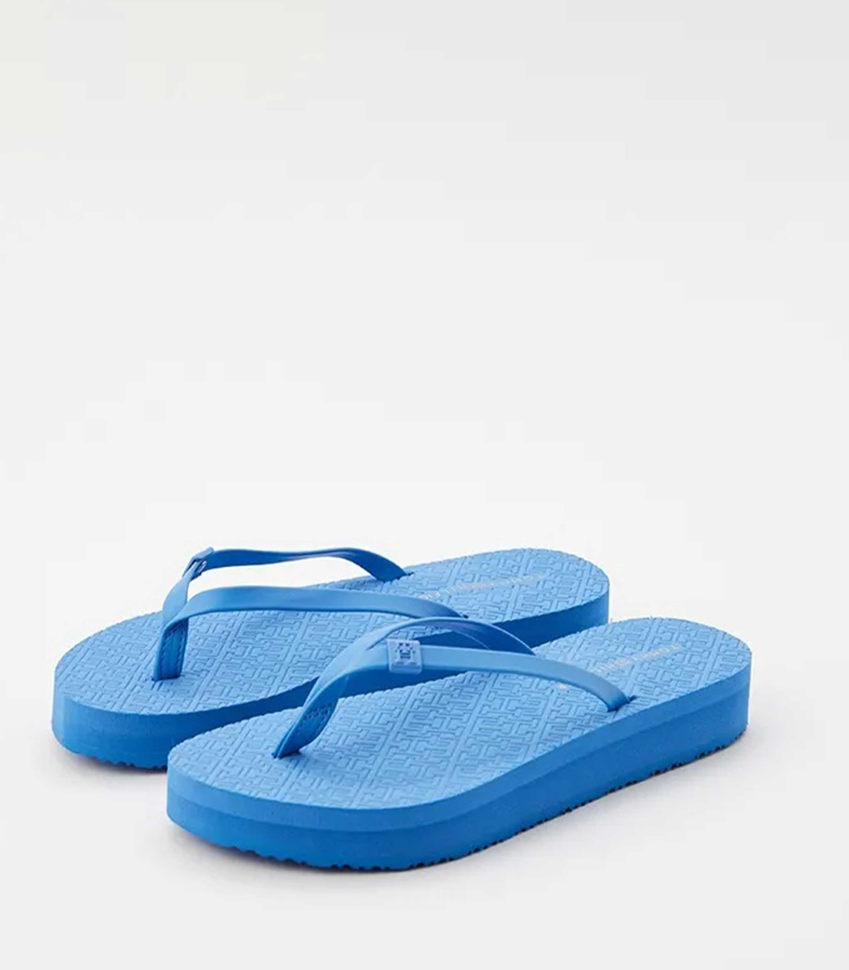 medium blue