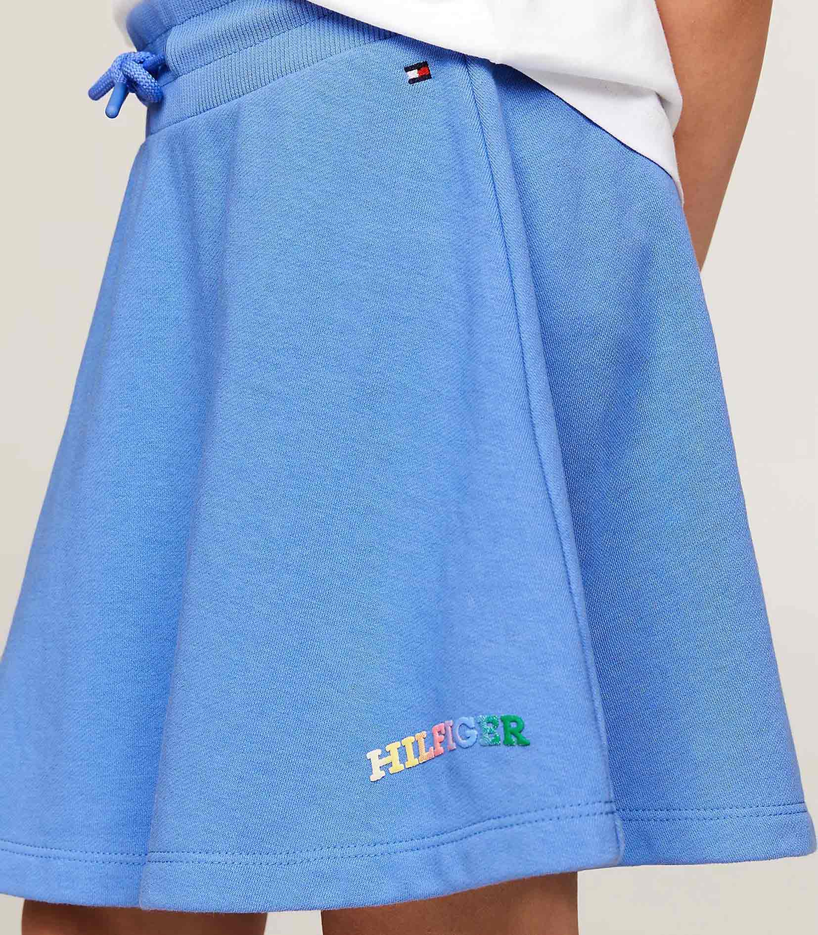medium blue