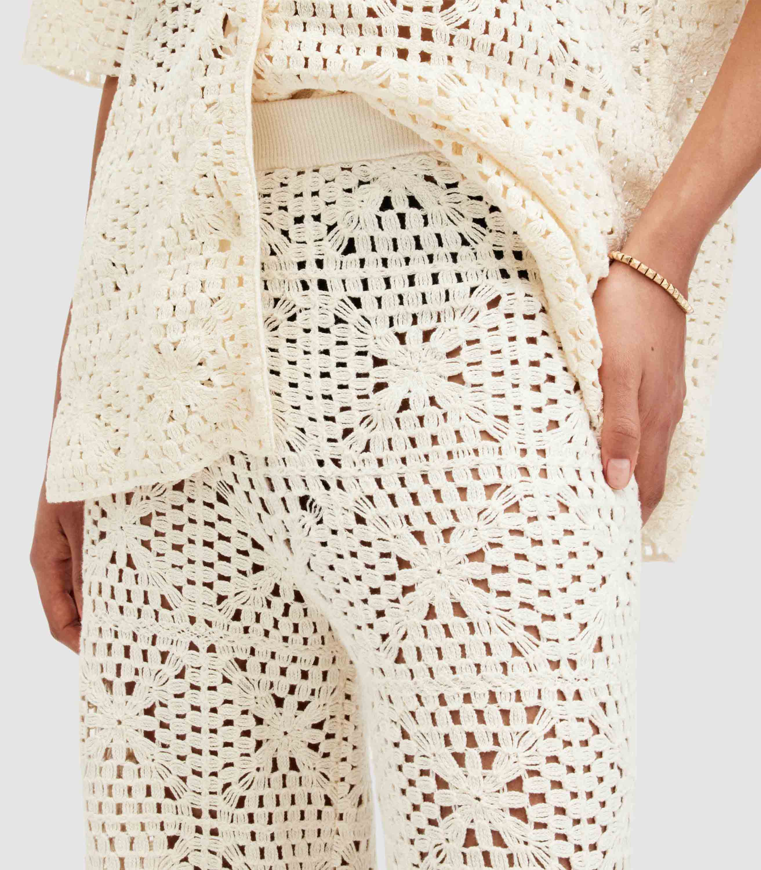 Off White
