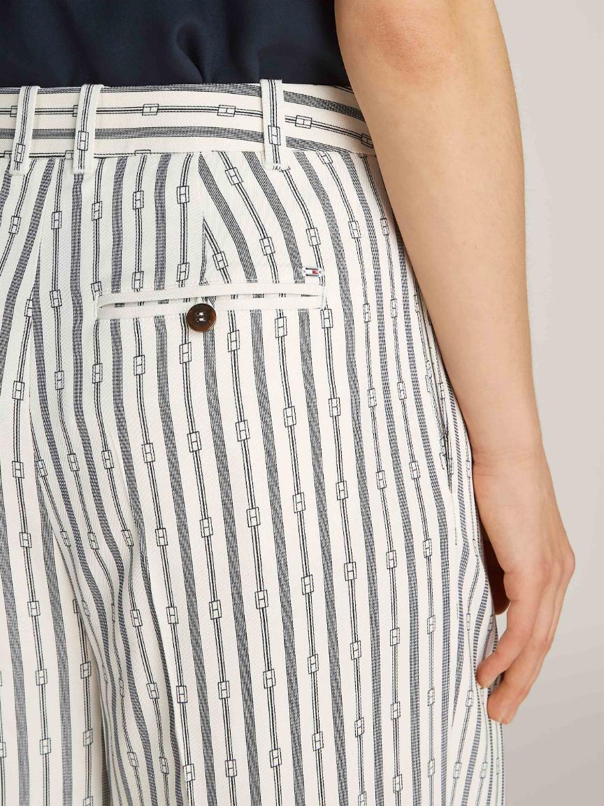 Ivory/navy