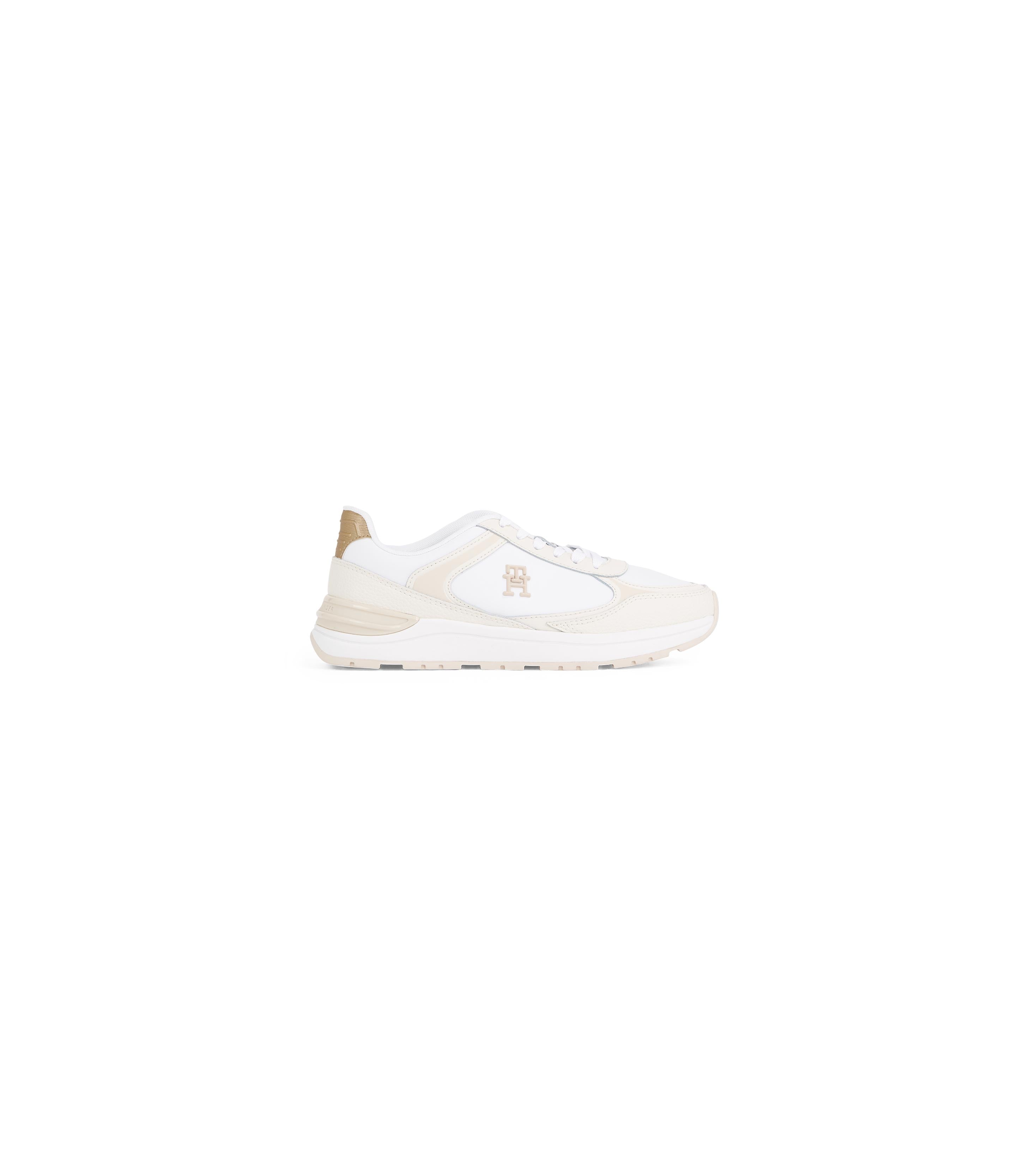 White/Ivory Petal