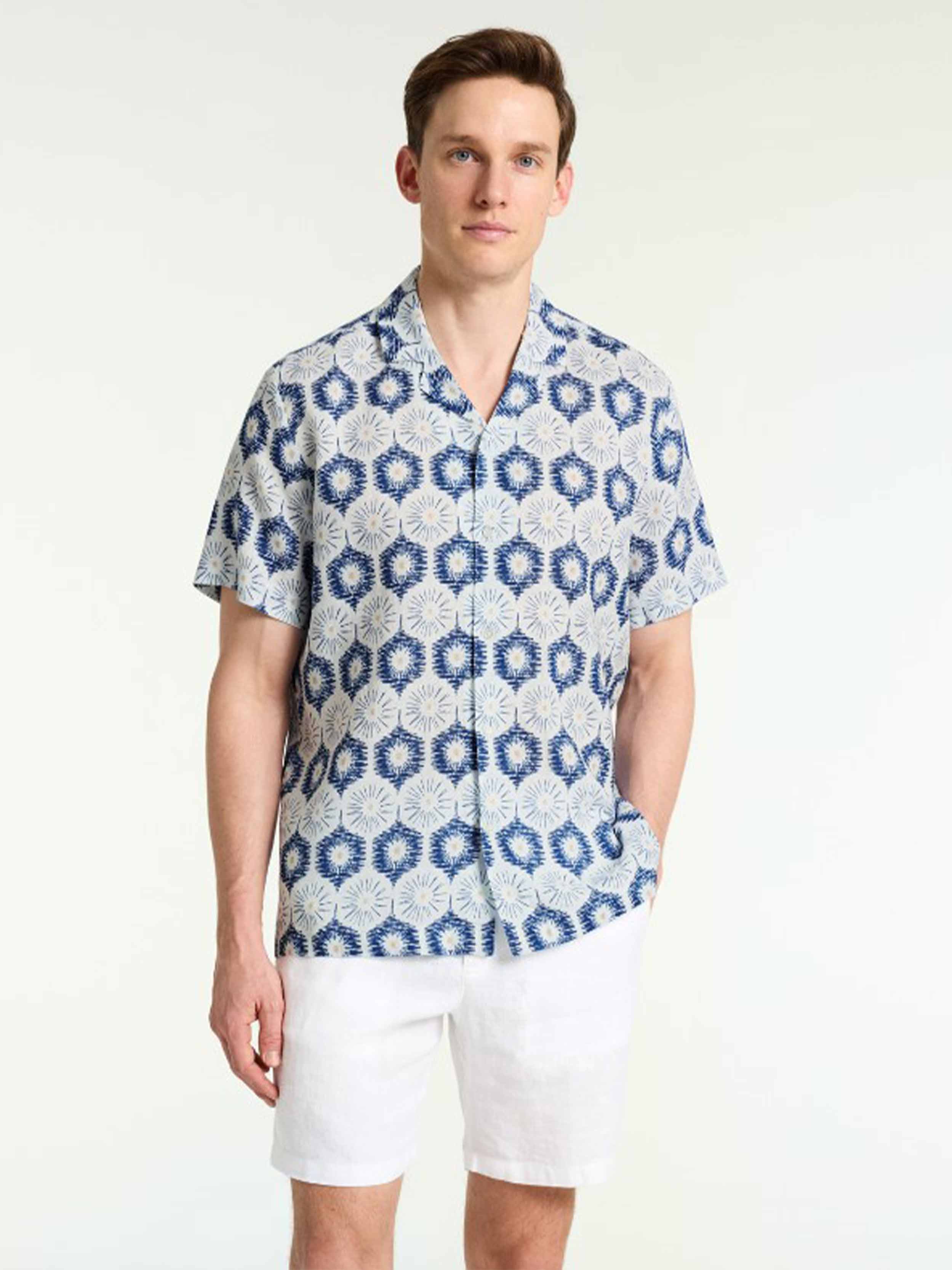 Blue / White
